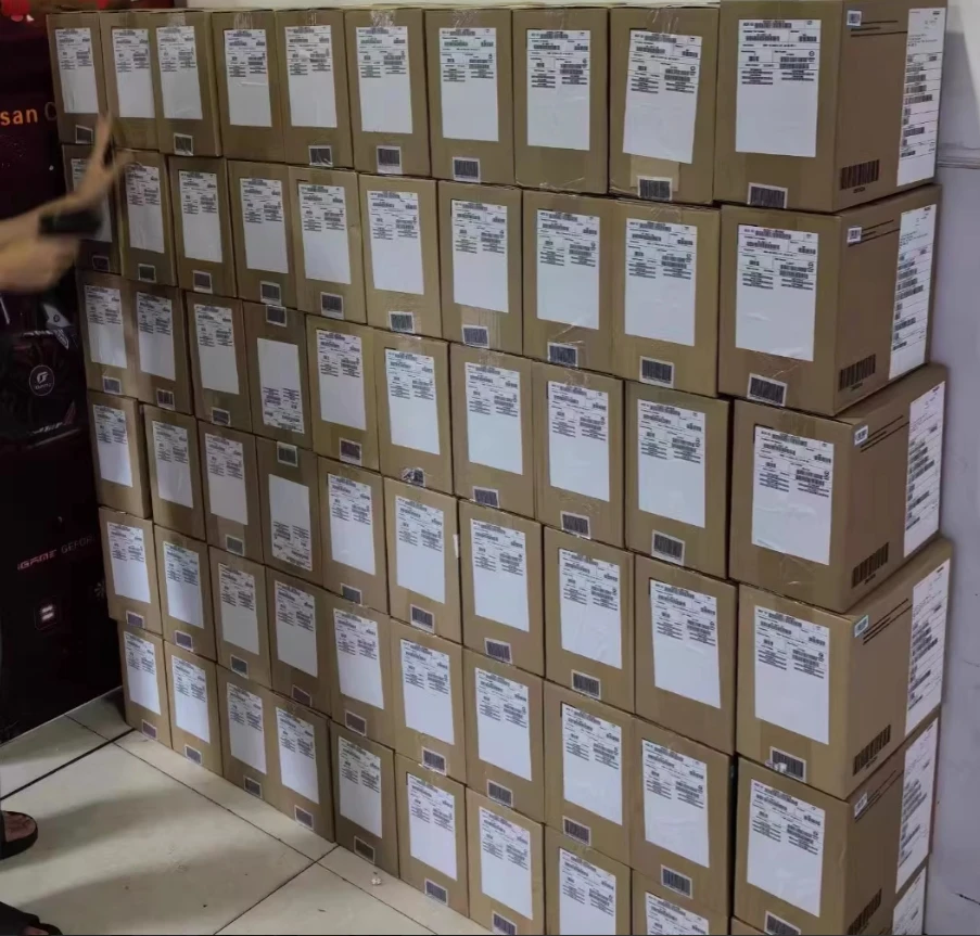 Broadcom 9500-8E RAID Control Card 12Gb/S SAS Supports 8 Port Server Storage Array Cards