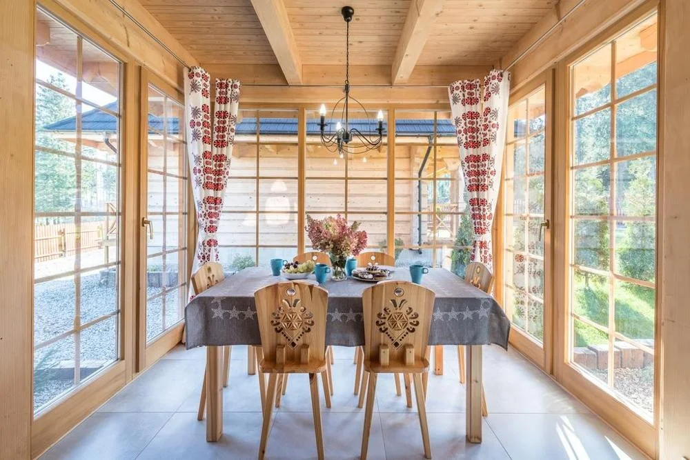 swiss Style  Quick Installation of Wood Made Prefabricated Cabin /resort/chalet