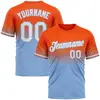 Orange et bleu clair