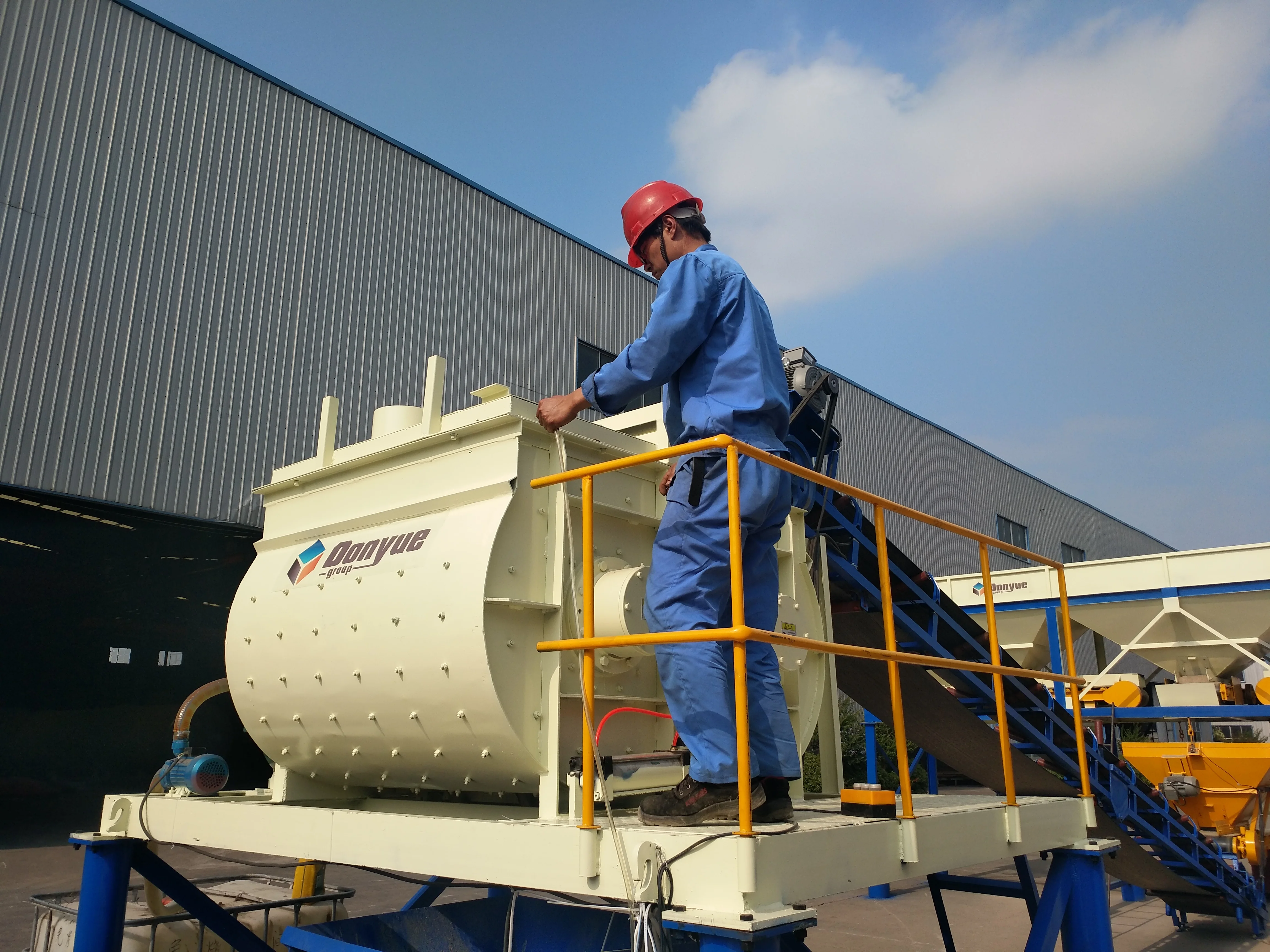 Fully Automatic Qt10-15 Automatic Hydraulic Cement Block Making Machinery Interlock Brick Paving Slab Making Machine