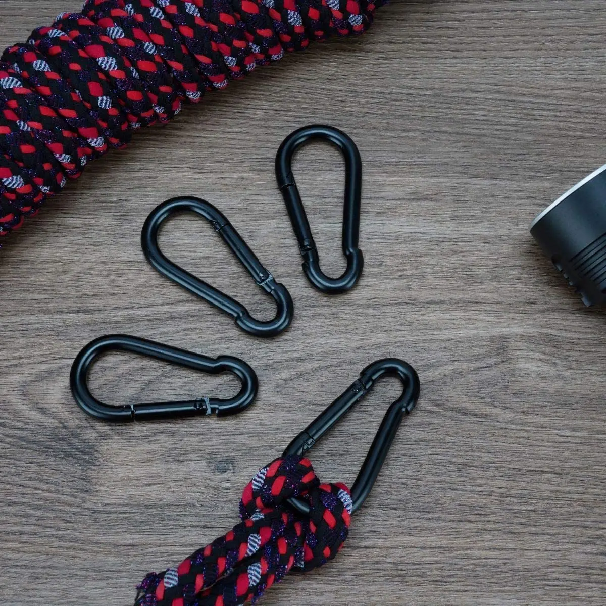 Factory Direct Gourd Shape Snap Hook Black Spray-paint Carabiner Rope Outdoor Hanging Accessory Hammock