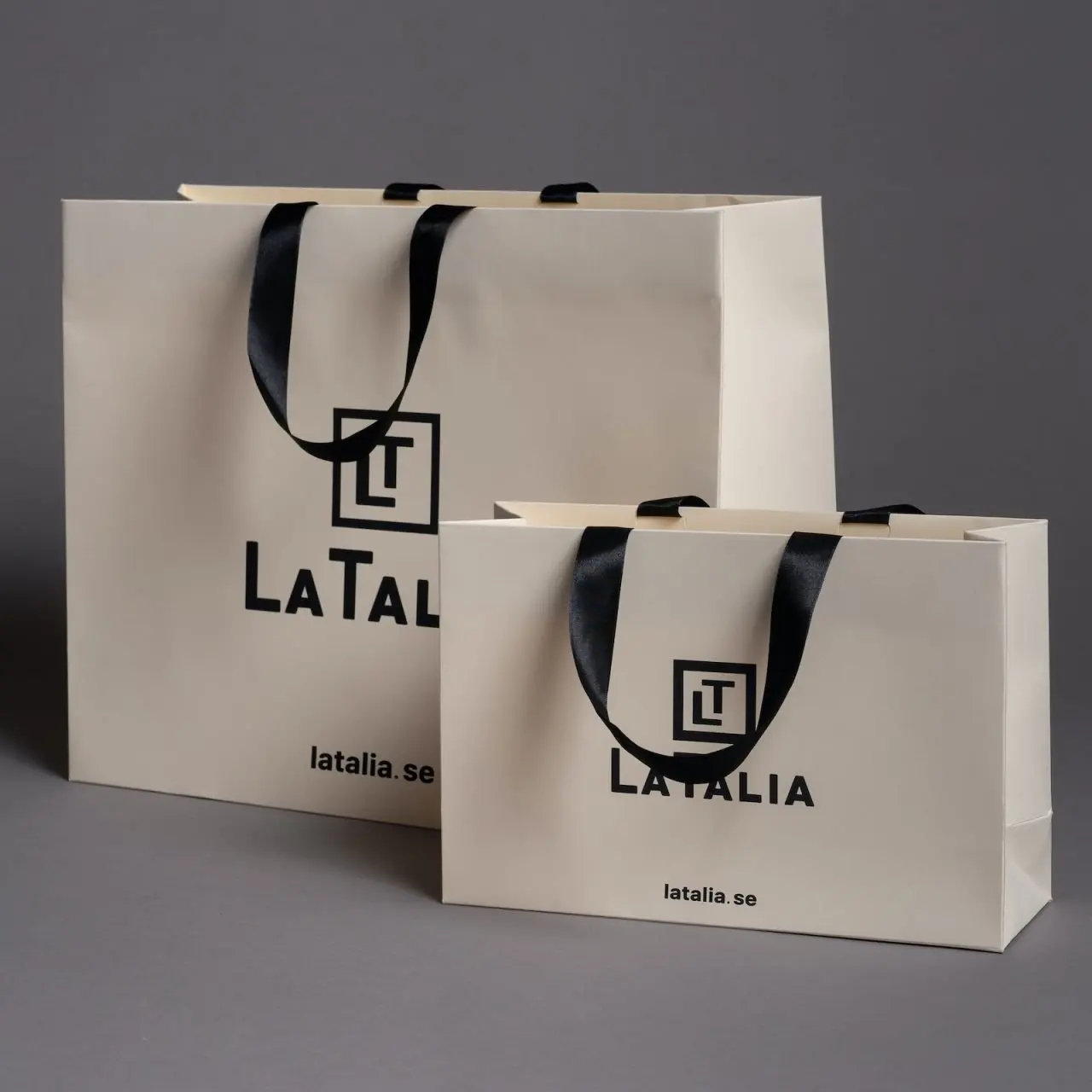 Source custom logo luxury packaging bags shopping Black Paper Gift Bags  Retail Store Bags for shoes and clothing on m.