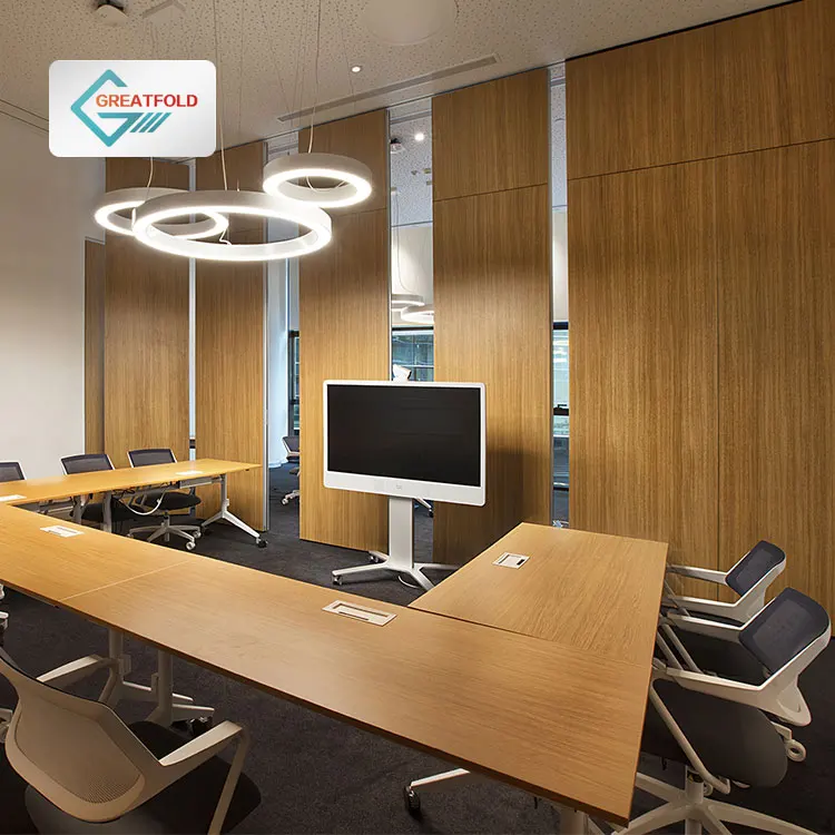 Customized Modern Soundproof Movable Partition Wood Grain Design Wood Walls for Office Meeting Room Schools Hospitals Gyms