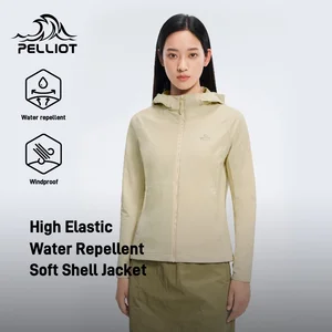 Pelliot Outdoor Soft Shell Jacket Women's 2026 New Windproof Water Repellent Lightweight High Elastic Durable Hiking Jackets