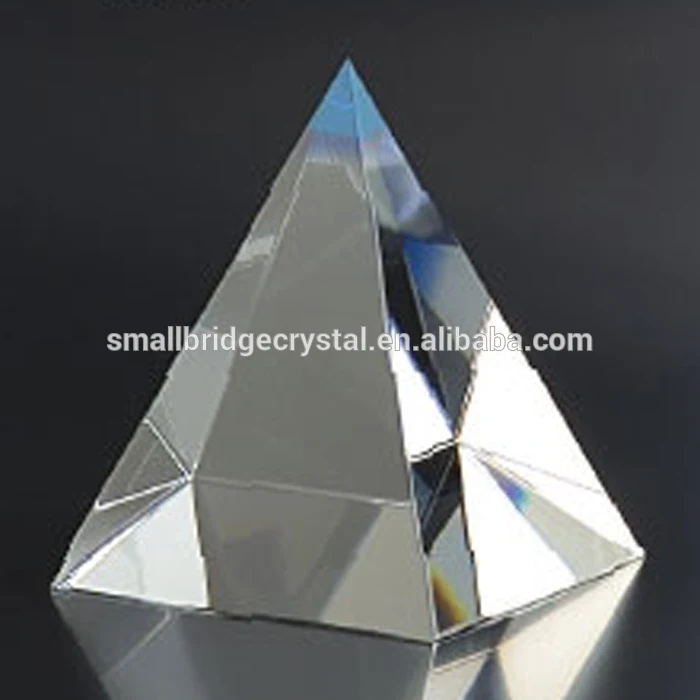 custom logo etch pyramid crystal paperweight for souvenir DSC04637