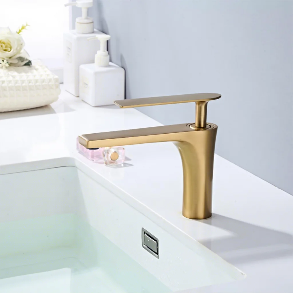 Luxury Modern Single Handle Ceramic Hot/Cold Basin Faucet for Bathroom Deck-Mounted Washbasins