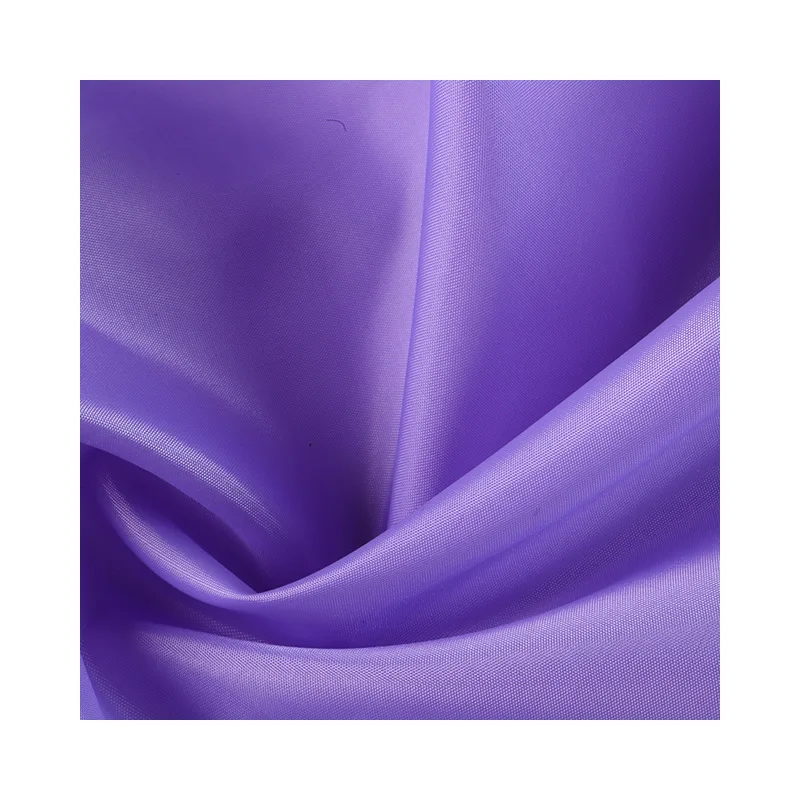 100% polyester 230T 60gsm taftová tkanina pro textilní tašku na obleky péřové bundy