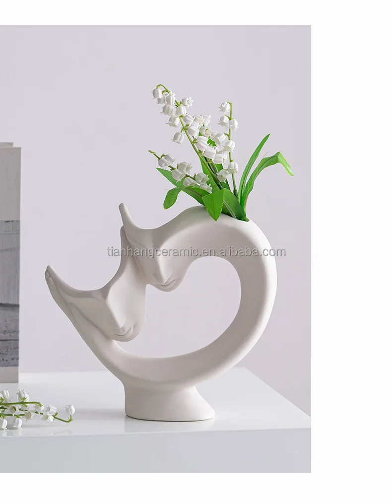 High Luxury Ceramic vase modern dining table small sea shell vase decorative ornaments dried flower aromatherapy.jpg