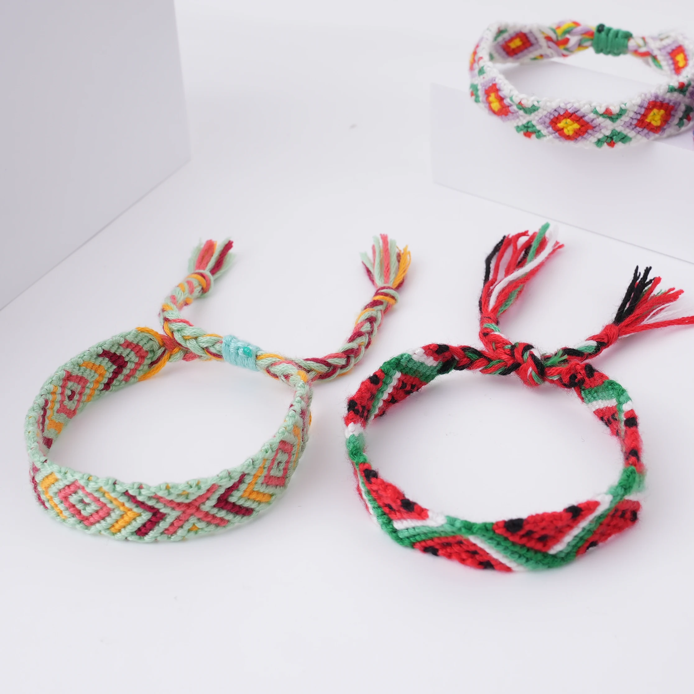 カスタムカラフル編み込みブレスレット カラフルな菱形ワックス