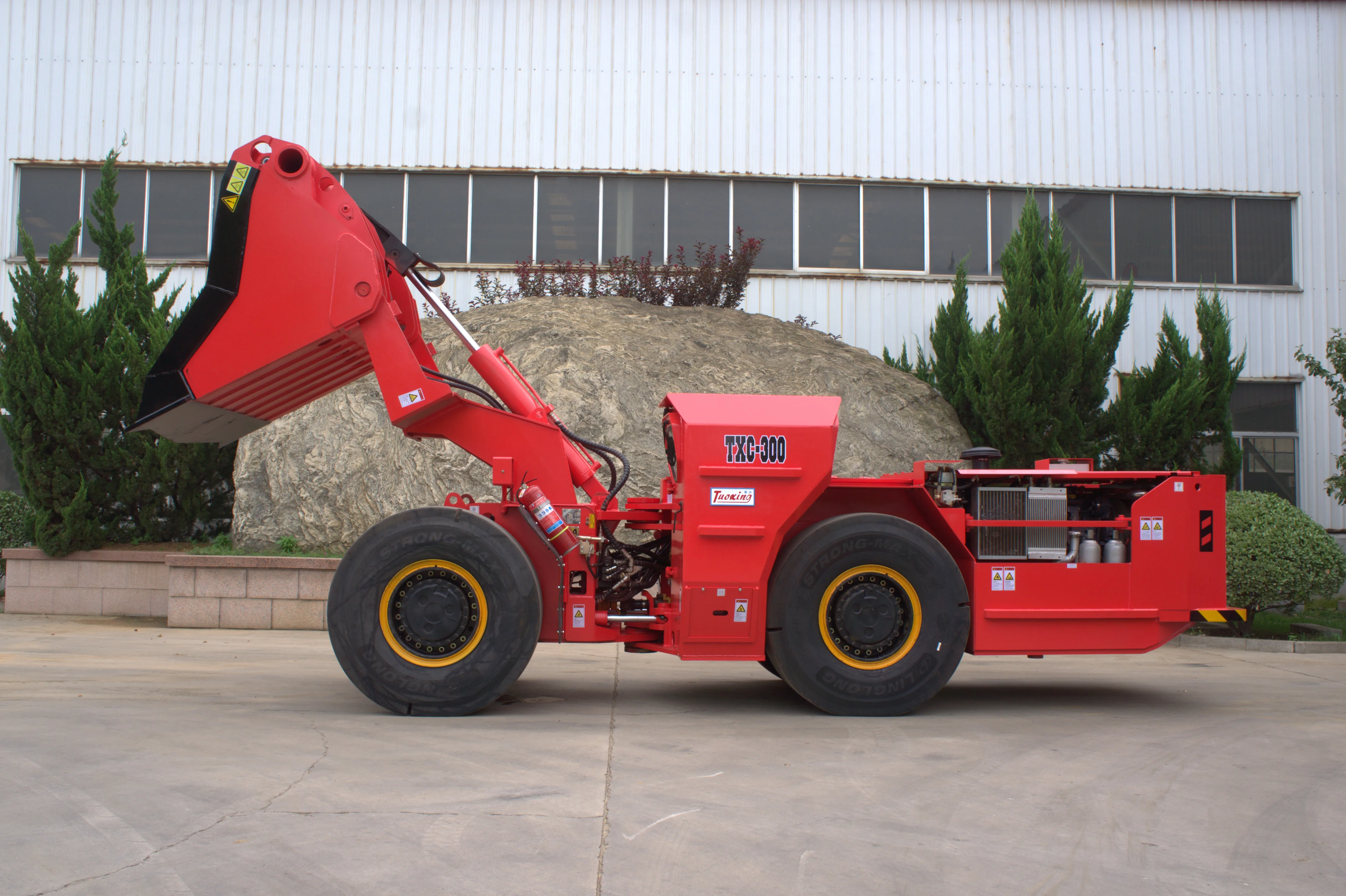 product high efficiency  tc 300 mini underground gold mining machine 6 ton 3m bucket diesel underground lhd-17
