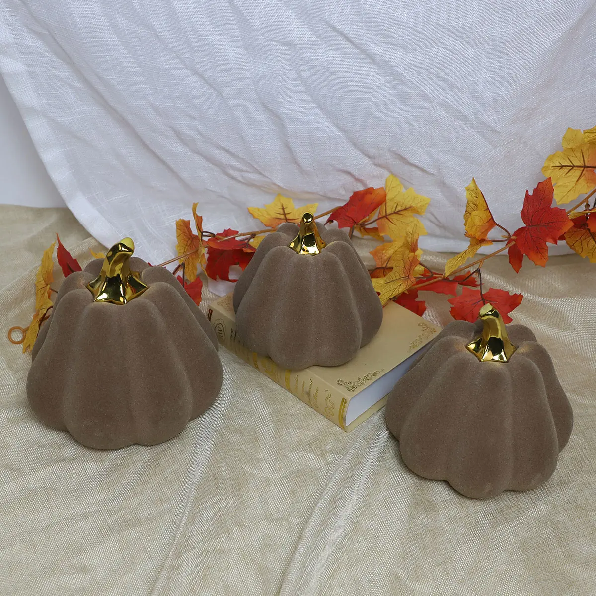 Various Color Fashion Pumpkin Home Decoration Artificial Craft Halloween Ceramic Pumpkin