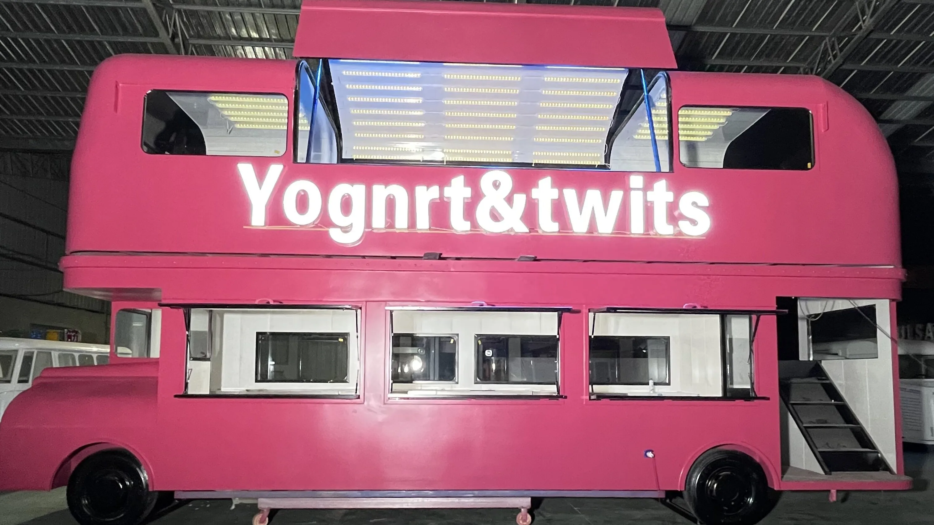 Mobile Ice Cream Truck Fast Food Truck Catering Trailers Fully Equipped Kitchen Traile Food