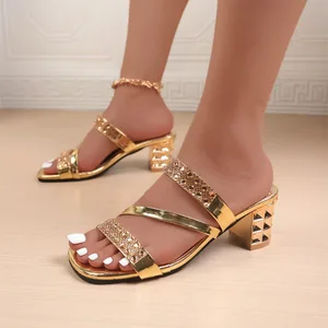 Custom Logo Plus Size Summer Rhinestone Flat Casual Girls Comfortable Beach Slippers Sandals