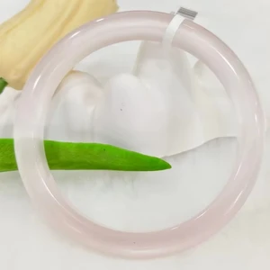 Natural Powder Ice Agate Small Clear Fashion Simple Bracelet Suitable for Girls Gift Bracelet