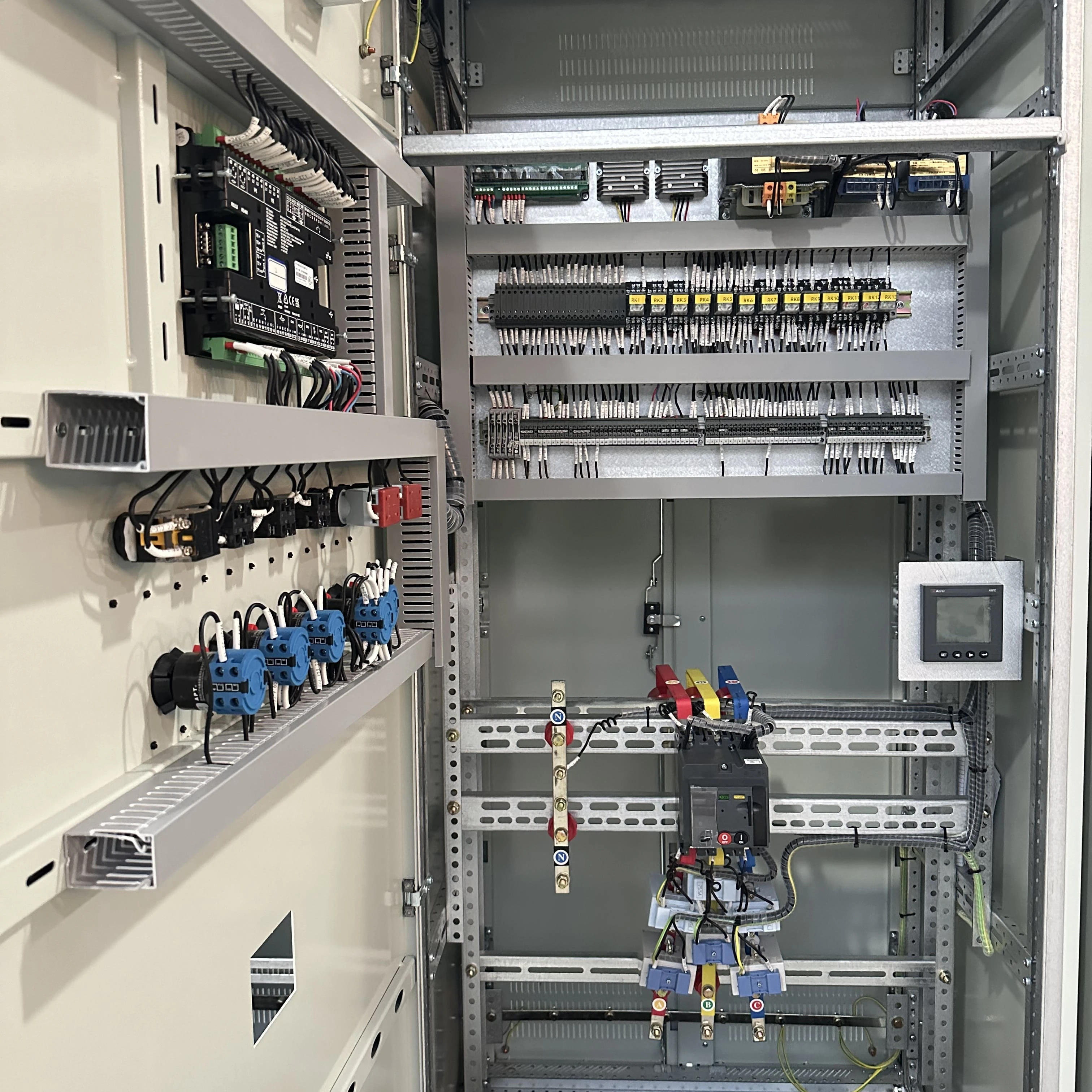 Generator Synchronization Control Panel 150kw Low Voltage Power Distribution Panel Board