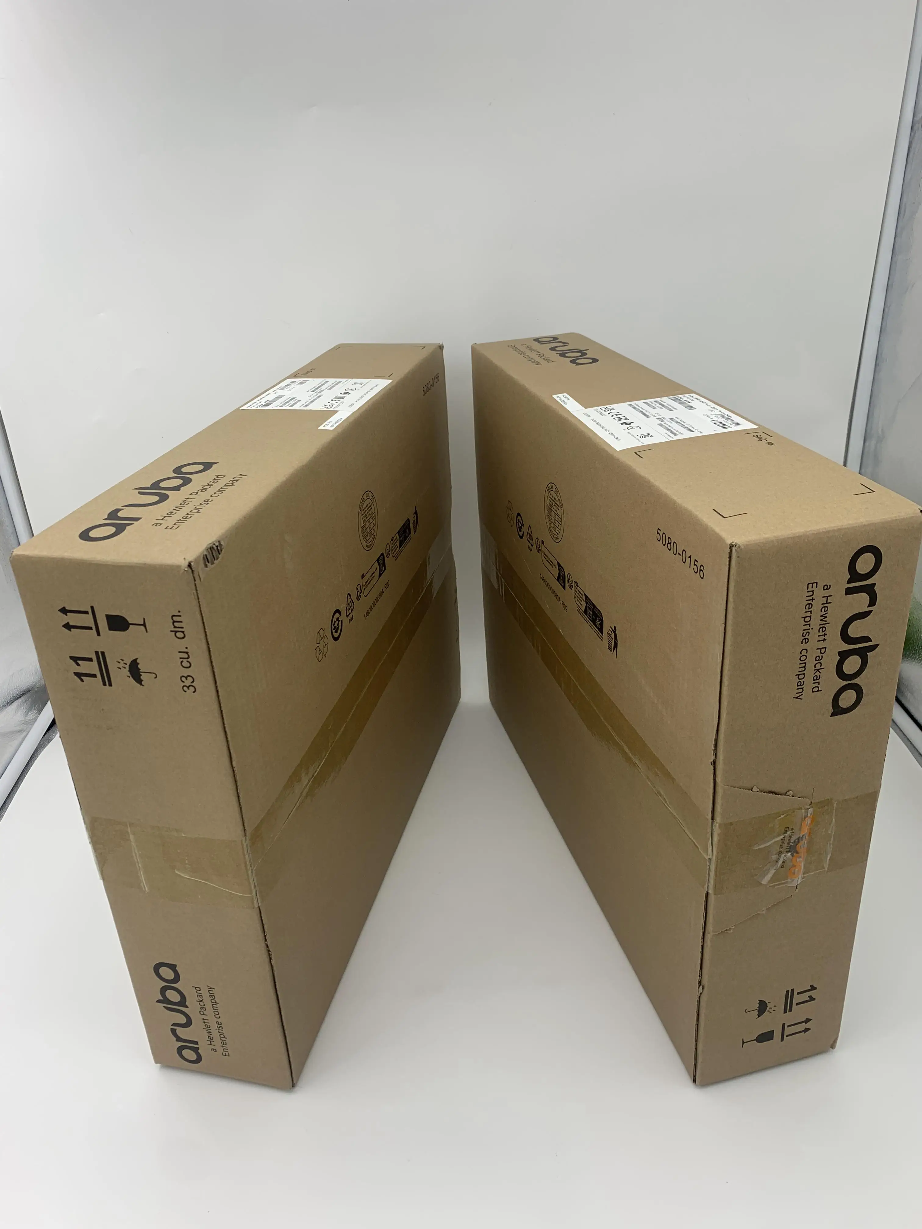 HPE R8N89A Aruba 6000 Switch R8N89A Aruba 6000 12G Class4 PoE 2G/2SFP ...