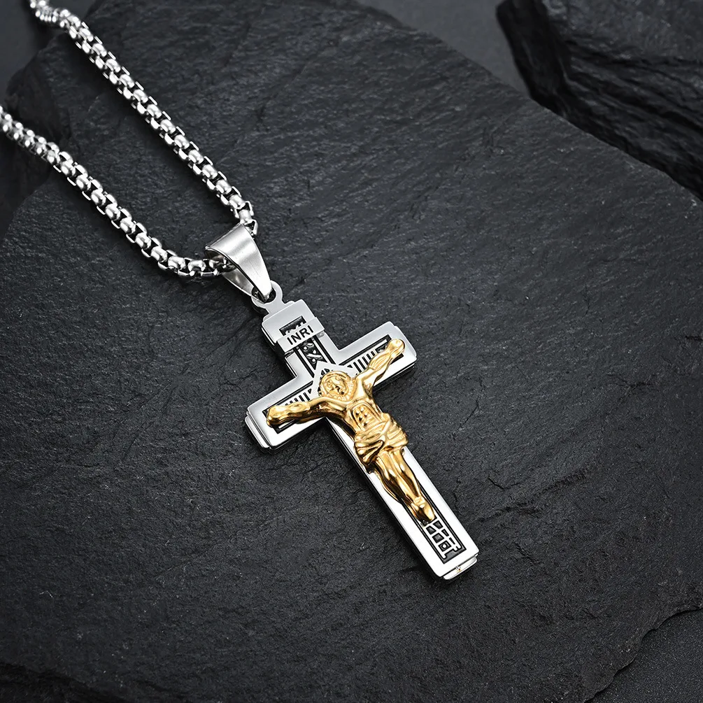 Cross Necklace Detail