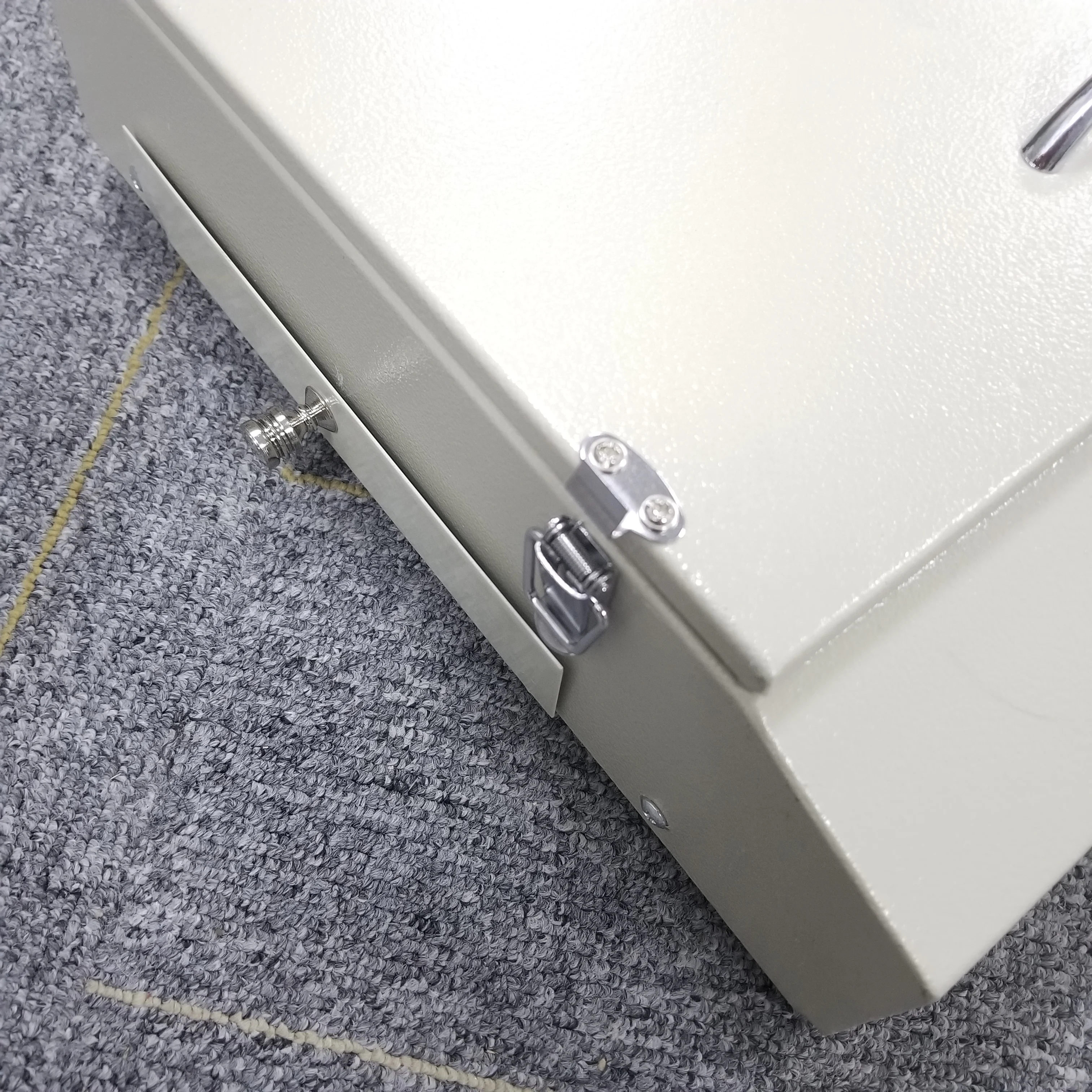 Новая машина для производства полимерных штампов