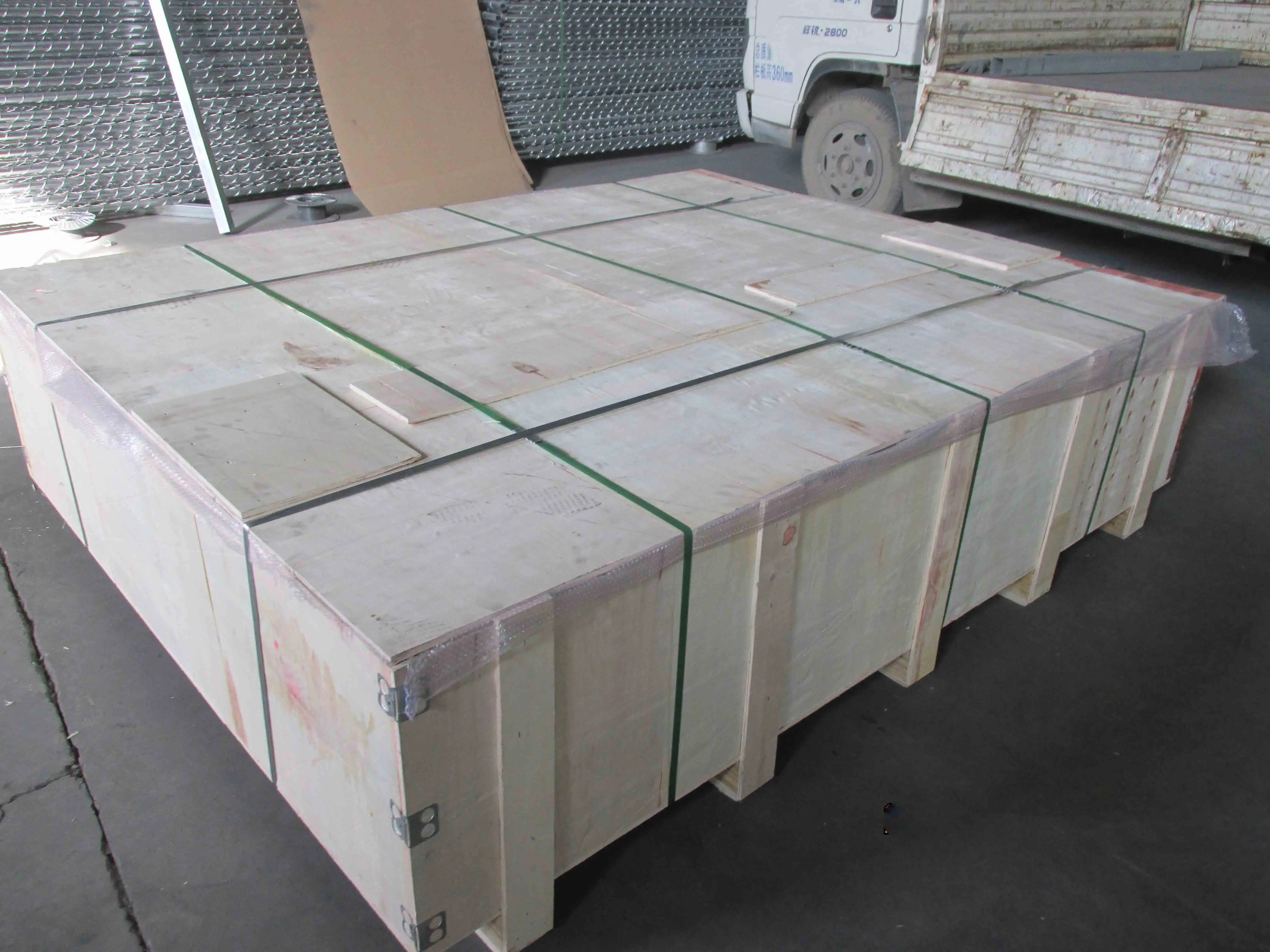 Second Hand h Beam 4x4 Galvanized square Metal Fence Posts Angle Iron Fence Post Used Steel Fence Posts for Sale