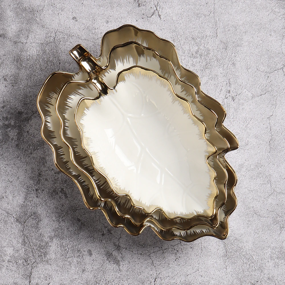 Factory Direct Leaf Shape Porcelain Fruit Snack Bowls Gold Rim Plates Dinnerware