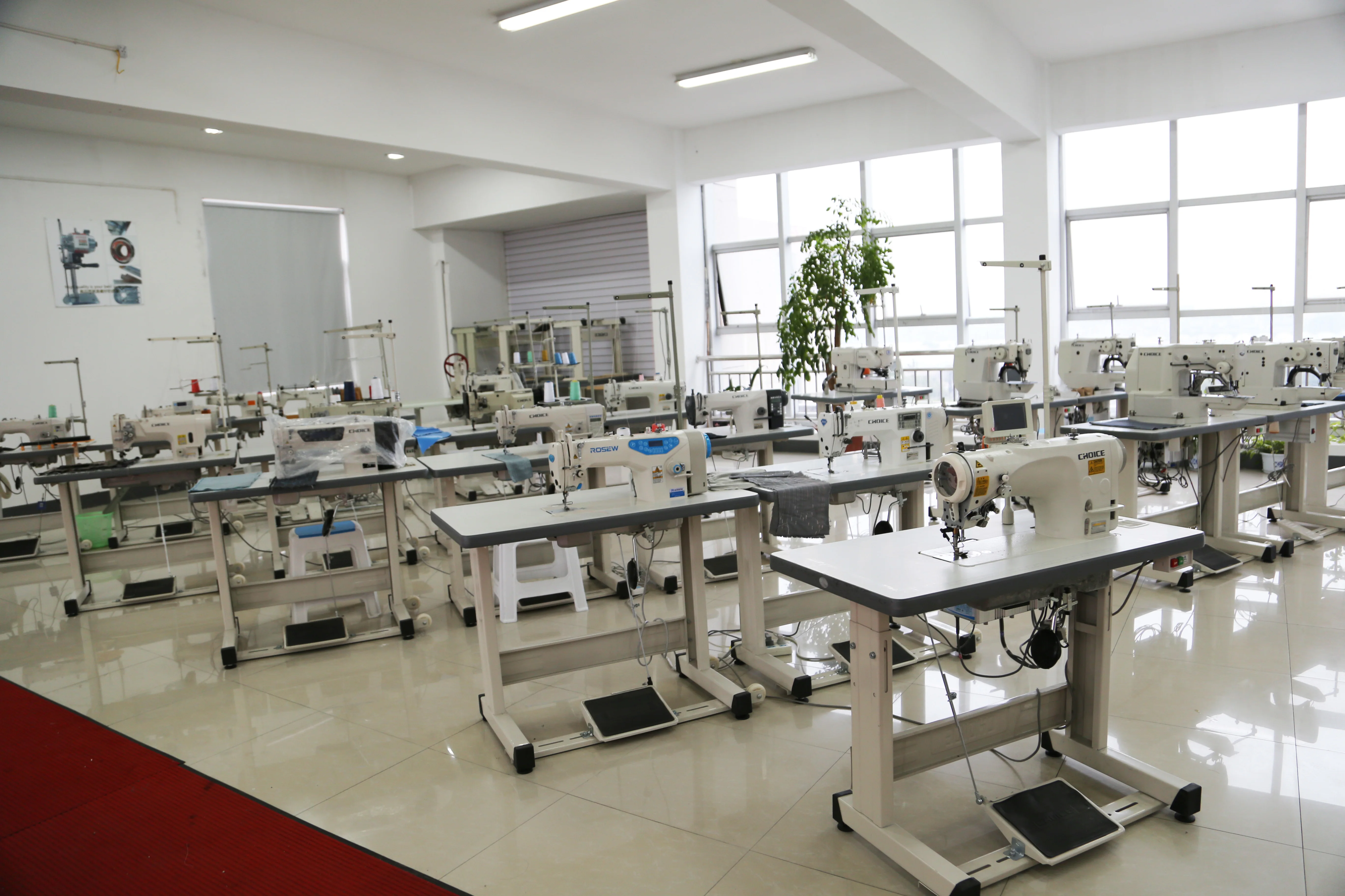 R6S Computerized Type Full Function Single Needle Lockstitch Industrial Sewing Machine