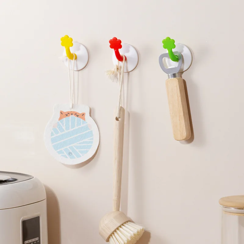 Flower Multi-functional Strong seamless novelty hooks Wall 3 into the small sticky novelty hooks bedroom door behind the bathroom creative novelty hooks