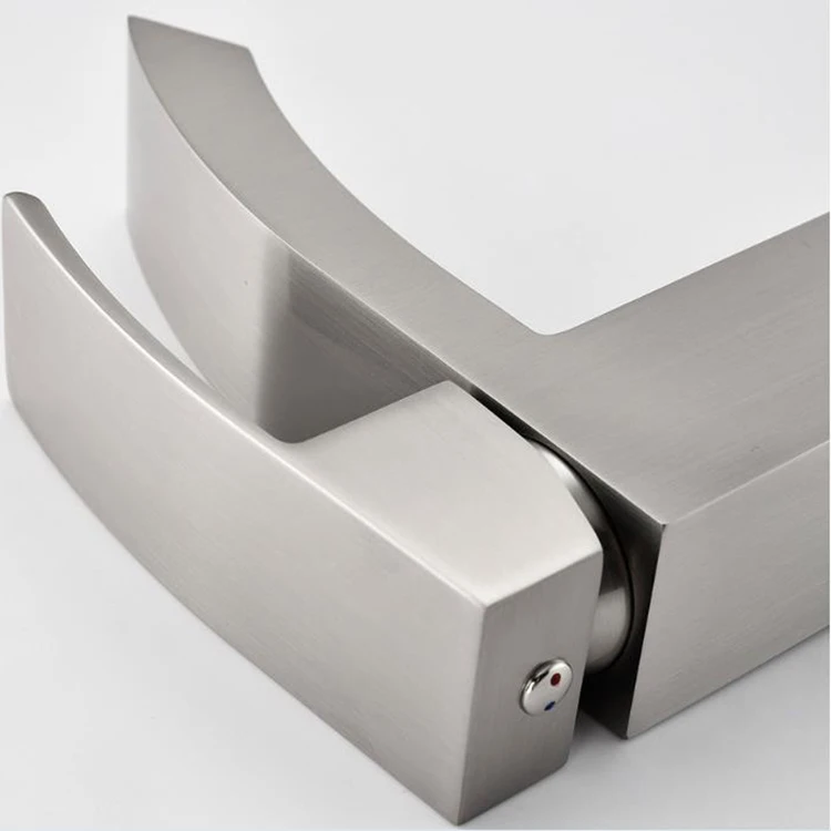 Grifo monomando para lavabo de baño cuadrado con función fría y caliente de acero inoxidable SUS 304 moderno