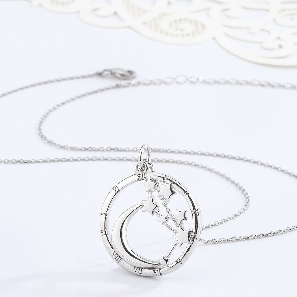 dainty crescent moon necklace