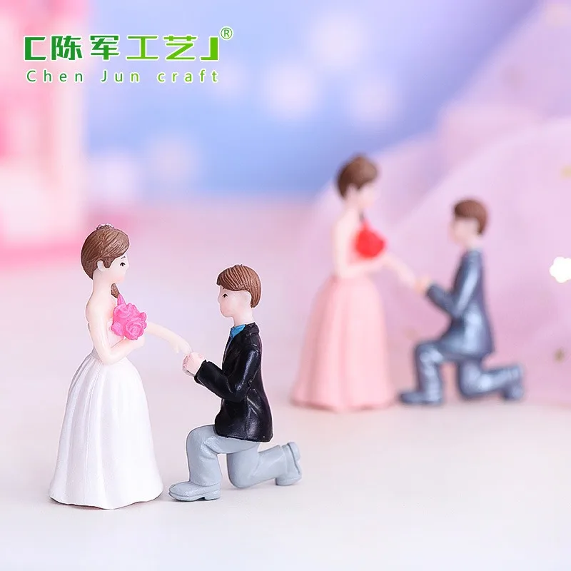 Custom Marry Me Doll Figure Wedding House Decorative PVC Crafts Ornaments  Propose Couple Bride and Groom Bedroom Figurine