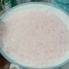 สีชมพูอ่อนและสีขาว [ลูกปัดเปลี่ยนสีไวต่อแสงขนาด 8 มม.]
