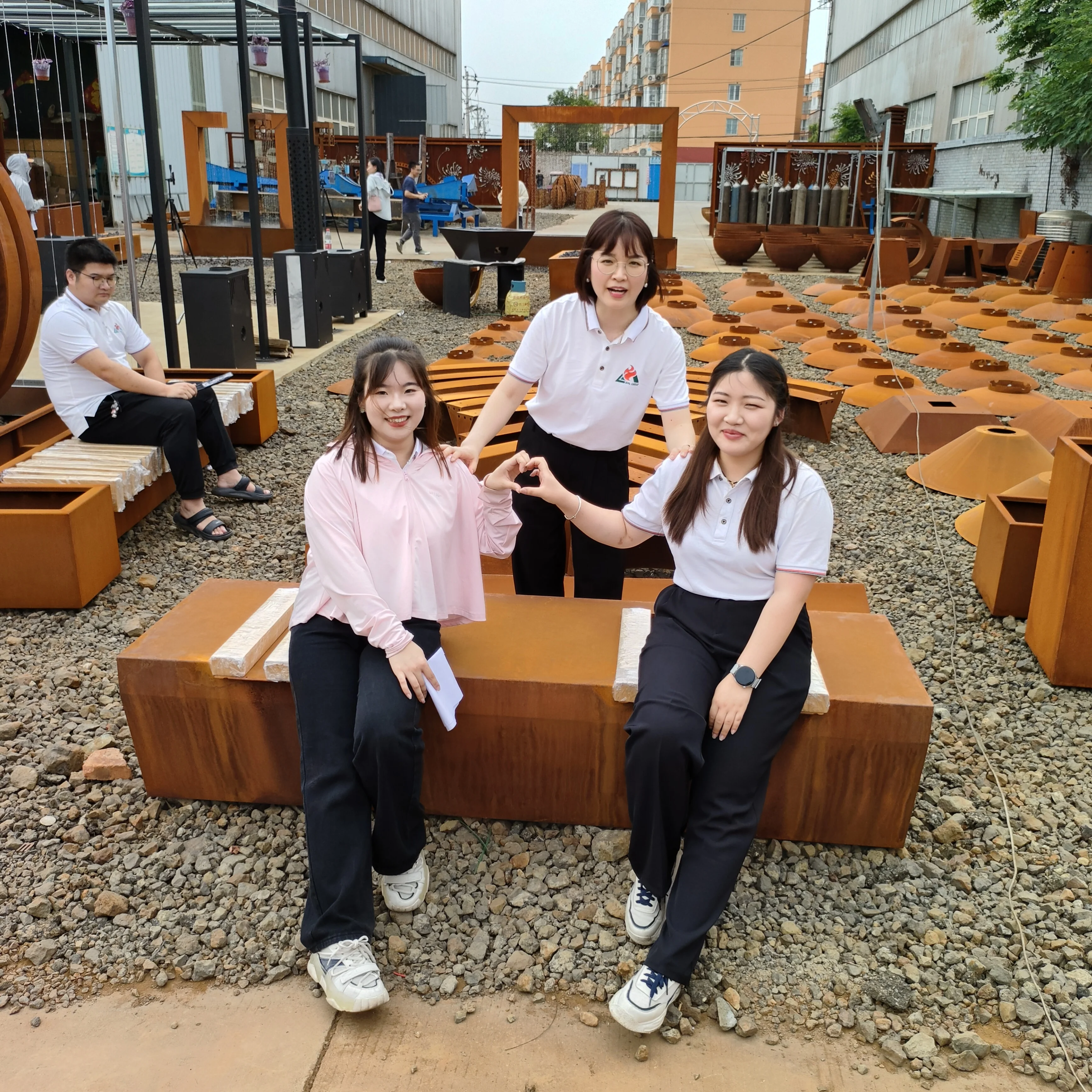 Садовый модный металлический цветочный горшок corten