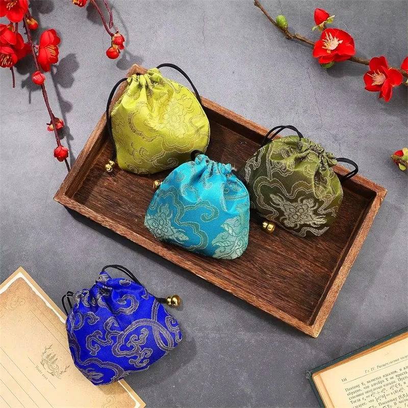 24 Pochettes à Bijoux Satin – Cordon De Serrage – Broderie Chinoise – Mariage