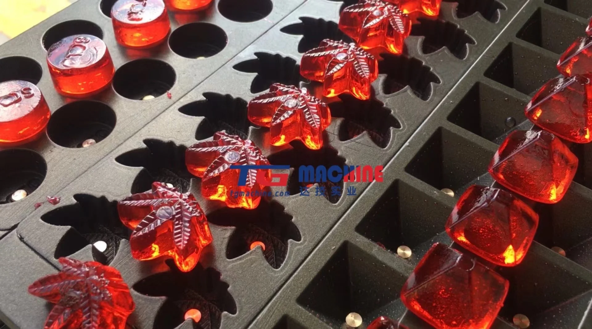 User Friendly Candy Cooking Machine Gummy Candy Starch Mogul Line Candy Cane Making Machine