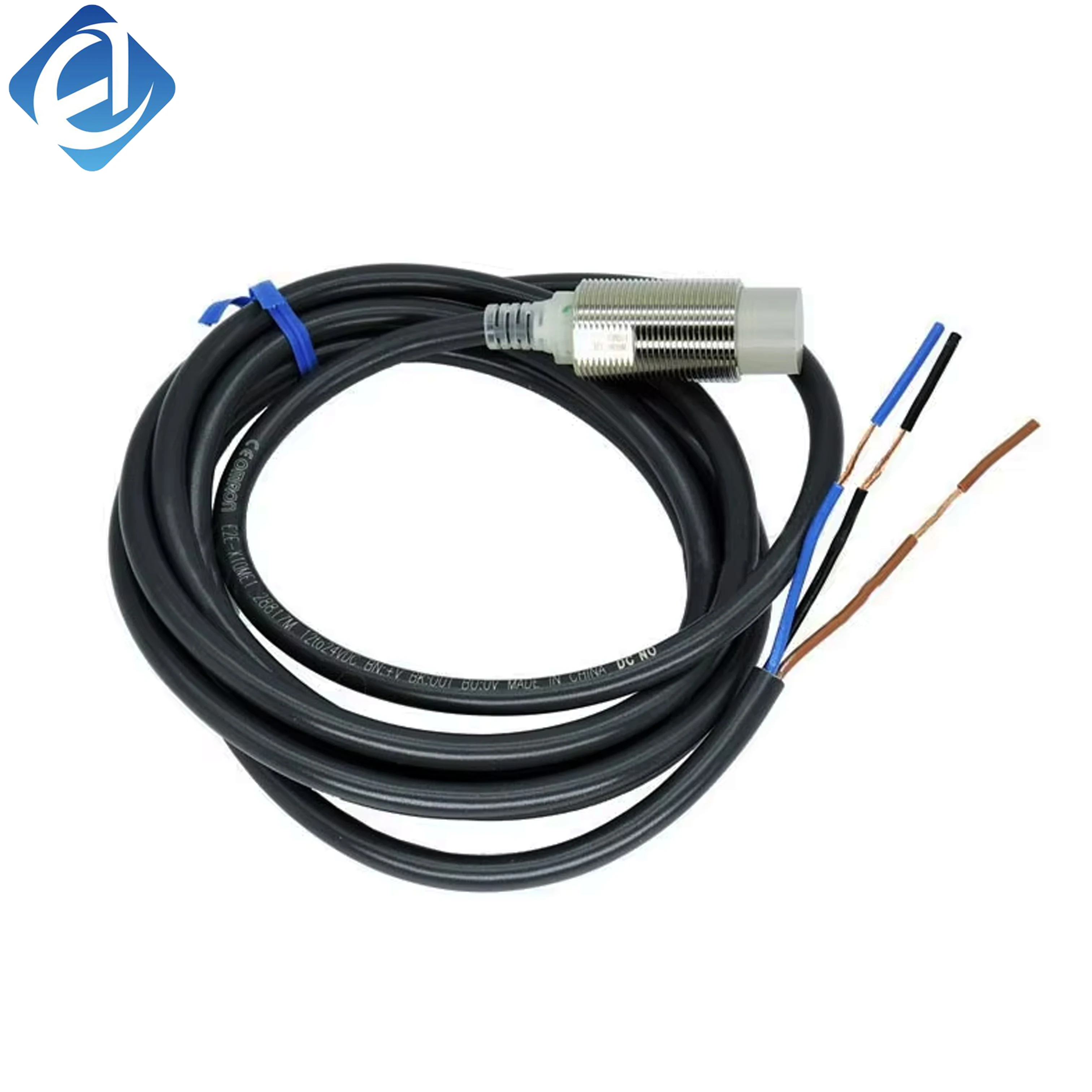 New Original Omron E2B series inductive proximity sensor. With M18 thread and 5mm sensing distance, it performs stable metal detection with waterproof and dustproof structure. Widely used in precise mechanical limit detection, equipment positioning and sm
