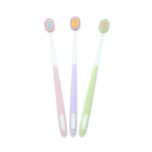 Wholesale Custom Easy Grip Ergonomic Handle Oral Cleaning Wide Head Toothbrush Set for Adults Family Use