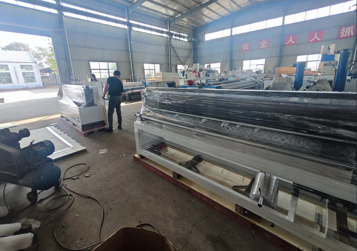 Full Automatic Toilet Paper Rewinding Machine Jumbo Roll Toilet Paper Making Machine Tissue Roll Cutting Machine