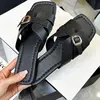 Buckle black