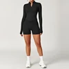 chaqueta+pantalones cortos-negro