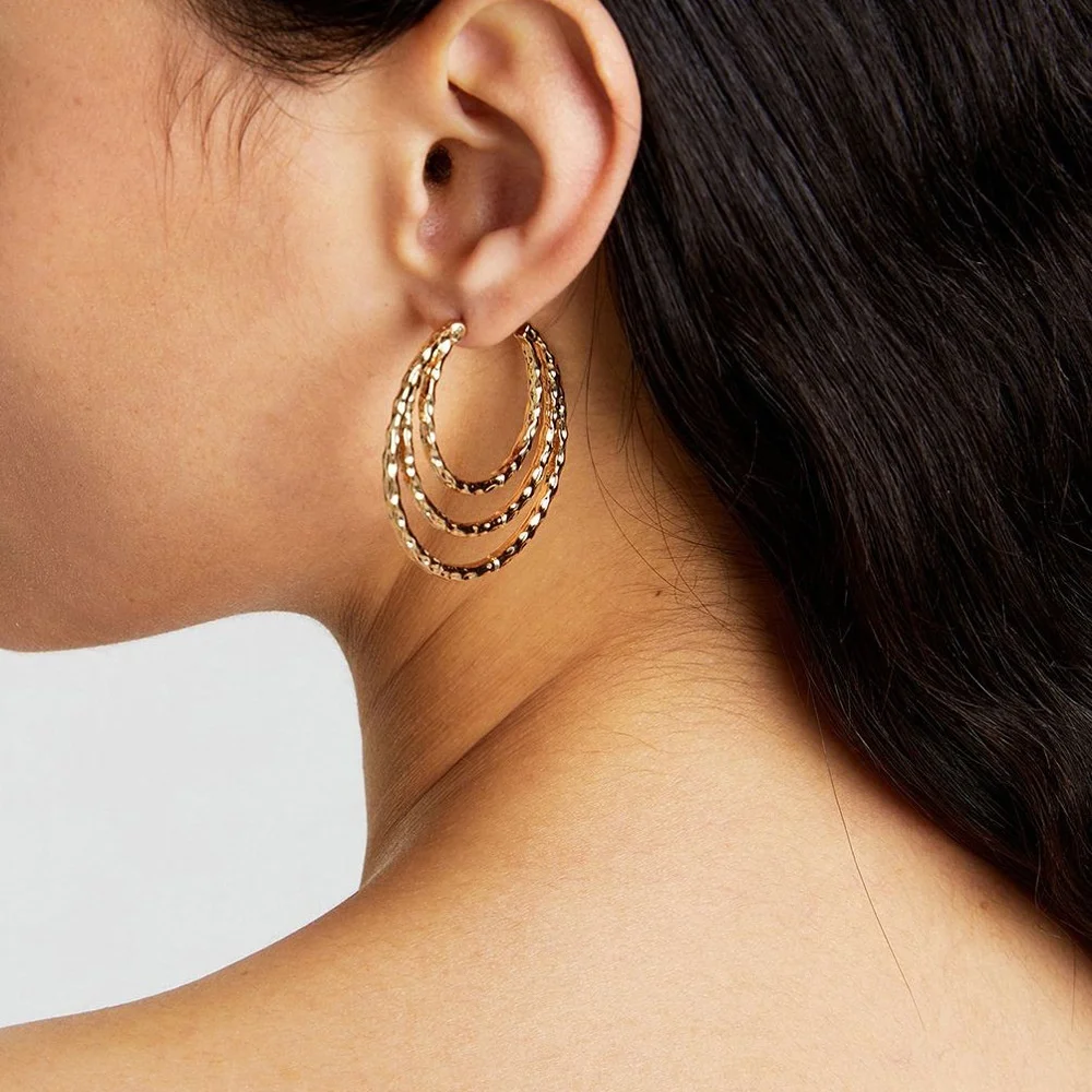 European American Retro Alloy Geometric Hollow Stud Earrings Women's Niche Design Temperament Exaggerated Light Luxury Gold