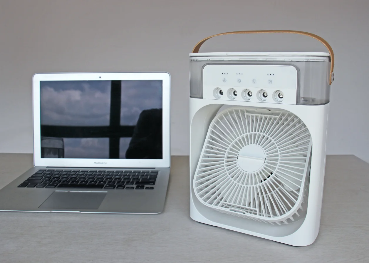 2024 New Portable Mini Desktop 7 Color Light Electric Spray Water air Cooler Fan with Humidifier