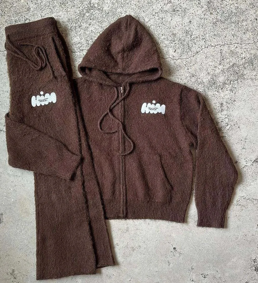 OEM Custom Logo Fuzzy Knitwear Sweater Fashion Knitwear Letter Jacquard Sweater Zip-up Men Streetwear Knit Hoodie Set Unisex gallery 9