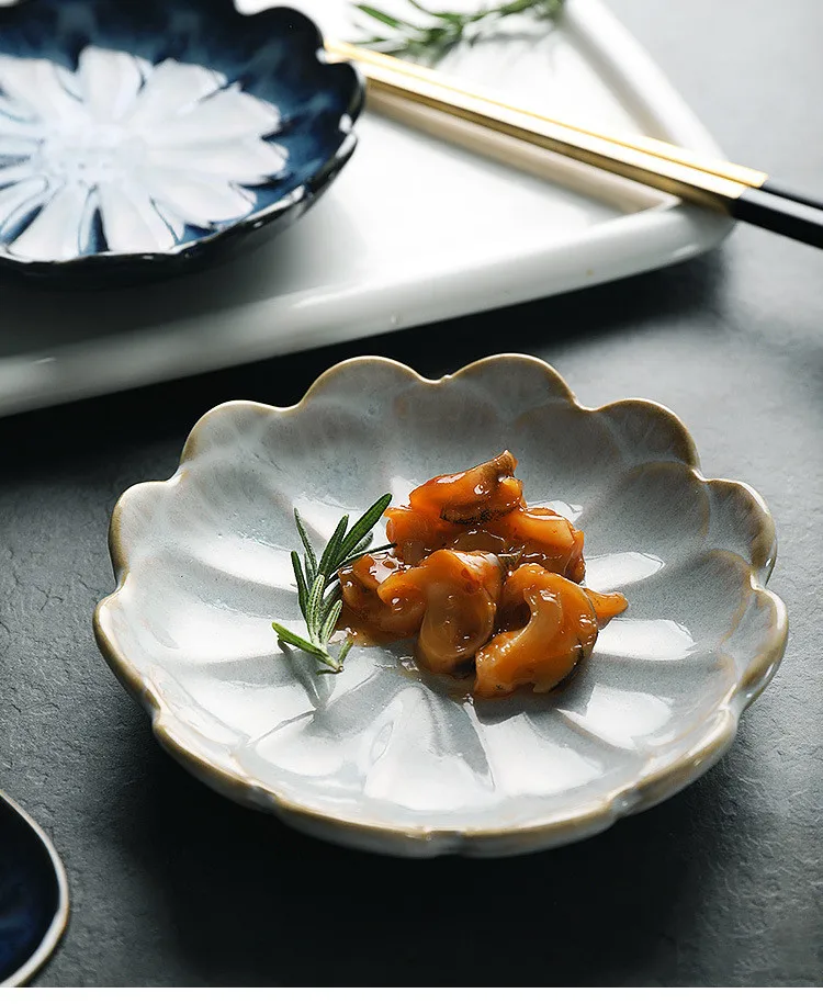 Hot Selling Porcelain Vinegar Plate Small Soy Sauce Dish Lotus Flower