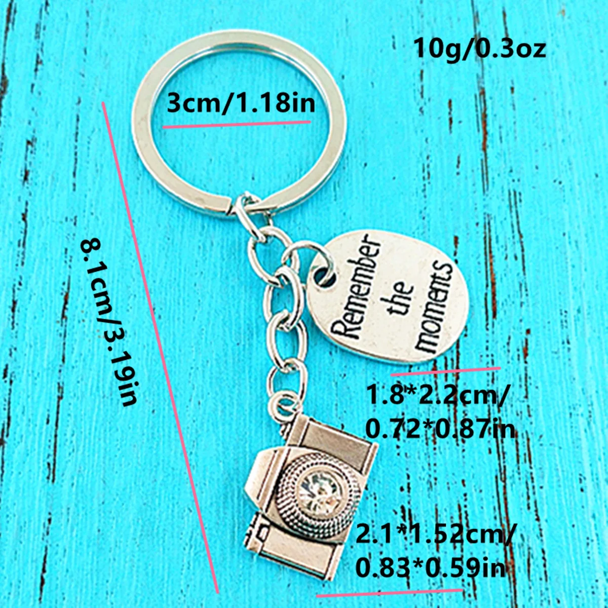 Unique Keychain Camera Remember the Moment Key Rings Retro Metal Key Chains Friends Gifts Cameraman Vintage Mini Camera Keychain