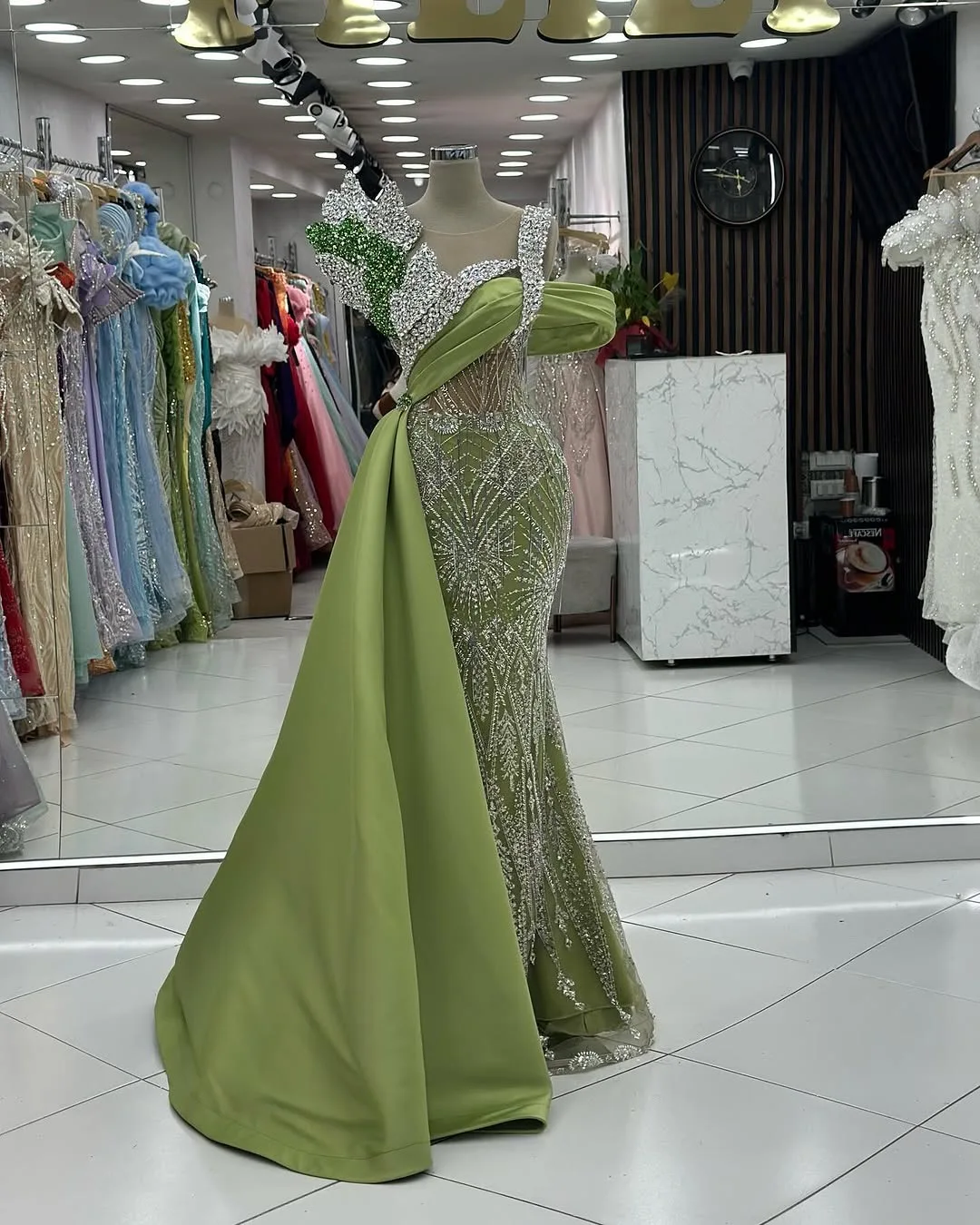 Tunisian Royalty Designer Wedding Gown for Women Party Dresses