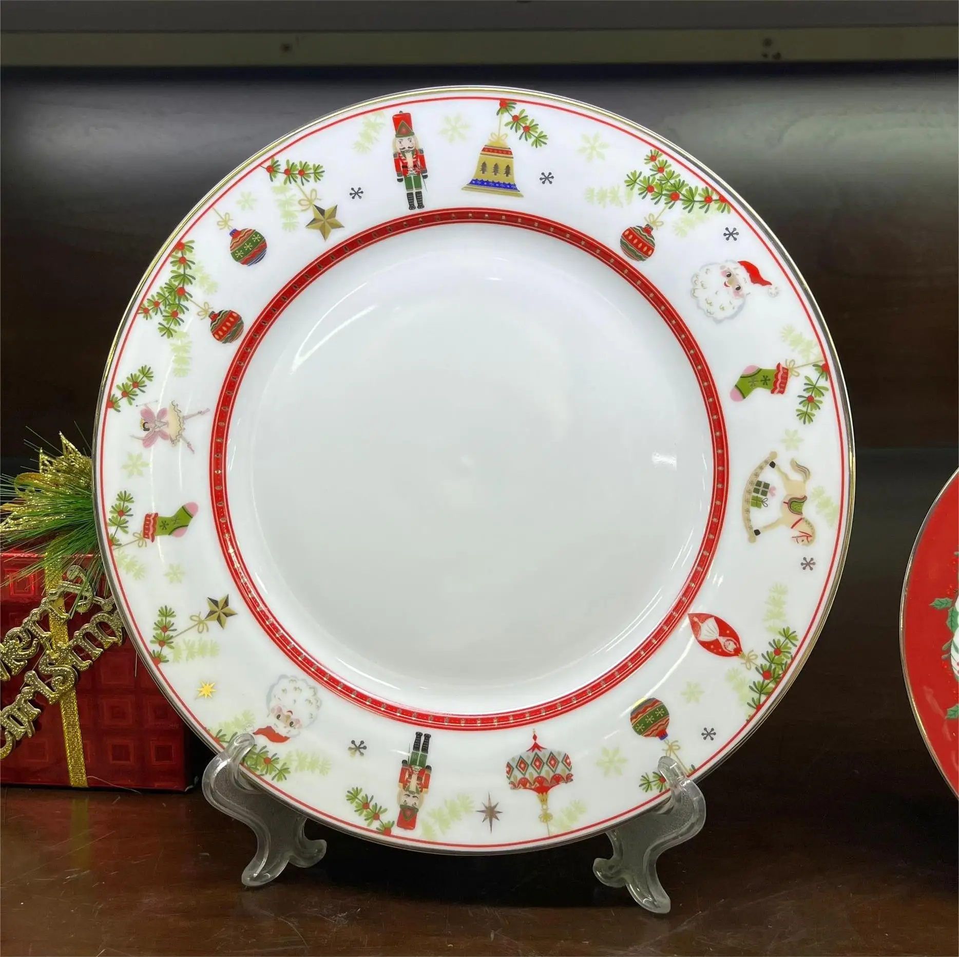 Ceramic Promotion Holiday Dish Plate Set for Dinners and Parties supplier