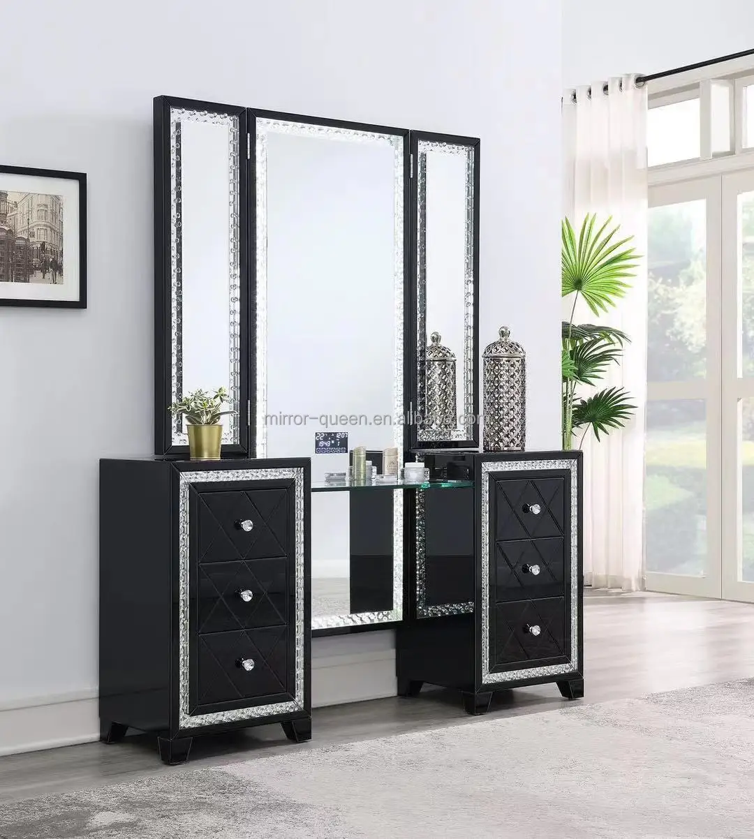 Modern Mirrored Glass Lighted Trifold Led Mirror Makeup Vanity Crushed