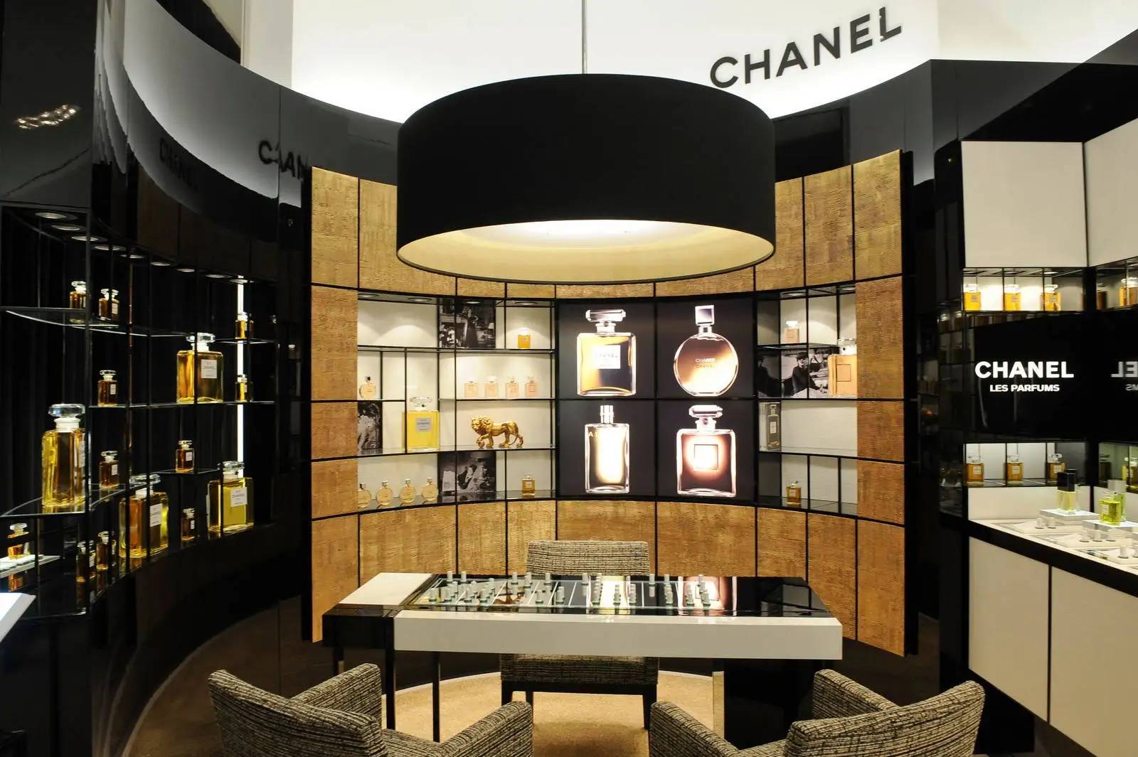 Creative Perfume Showroom Design Custom Shelves Decor
