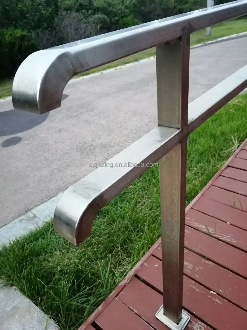 Stainless Steel Road Pedestrian Safety Ramp Handrail Railing Guardrail