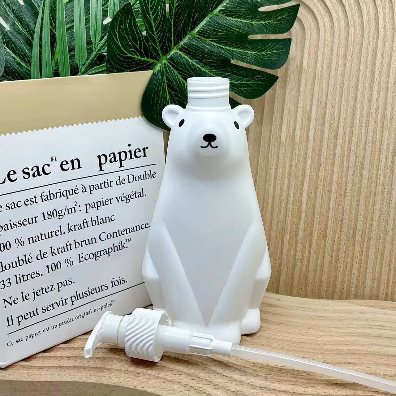 product creative 450ml empty press bottle polar bear design shampoo body wash hand sanitizer dispenser polished surface facial cleanser-31