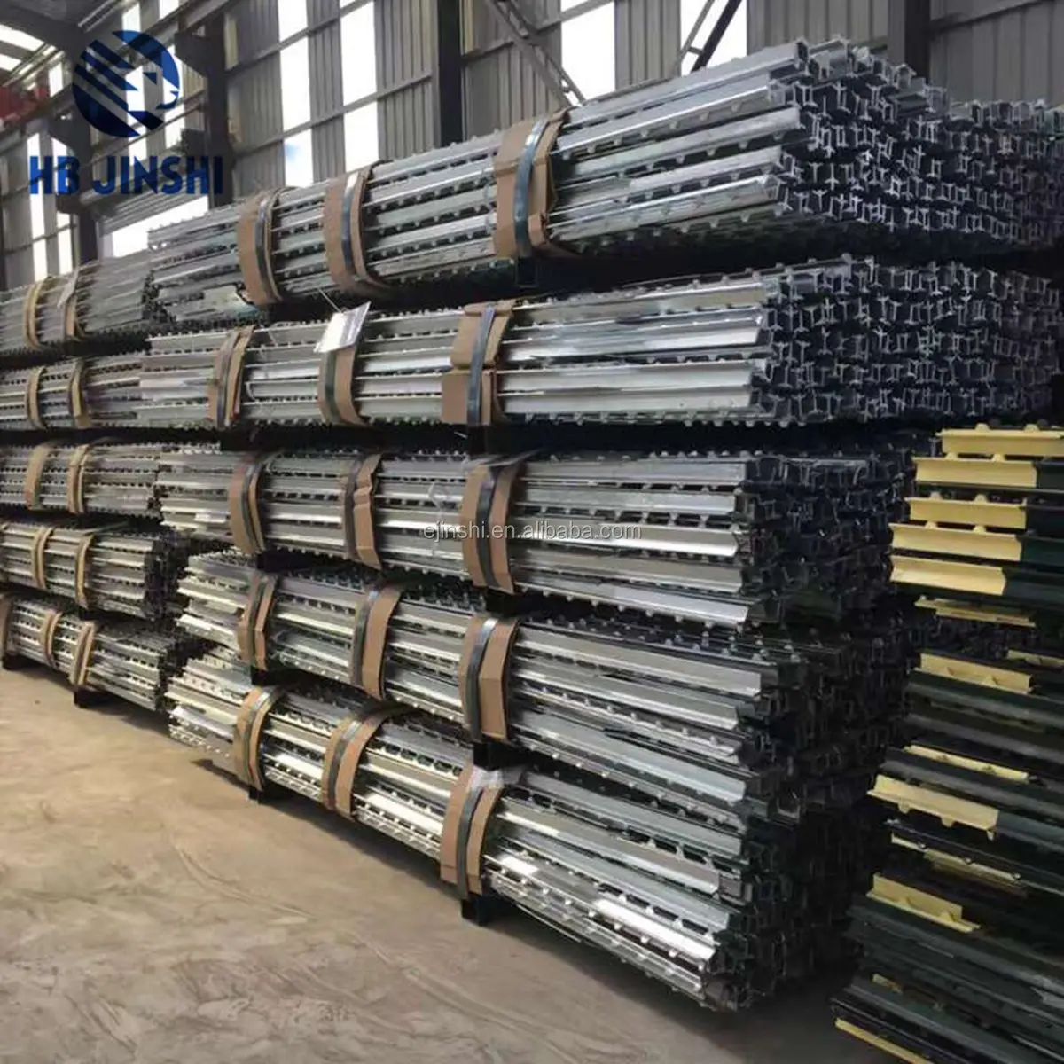 Steel T Post Studded Fence Post for Cattle Fencing